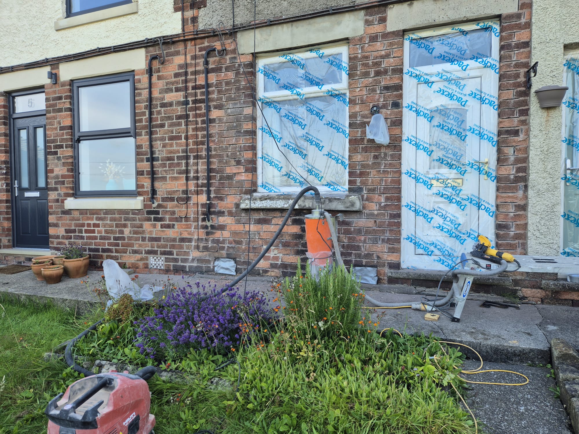 Lime pointing work